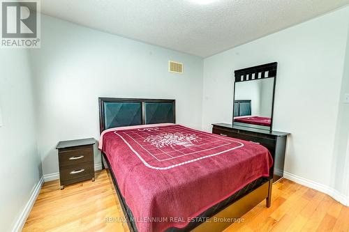 41 Hiberton Crescent, Brampton, ON - Indoor Photo Showing Bedroom