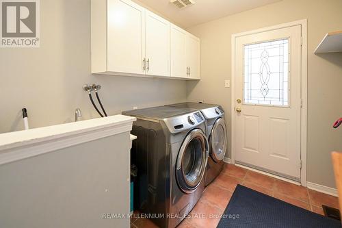 41 Hiberton Crescent, Brampton, ON - Indoor Photo Showing Laundry Room