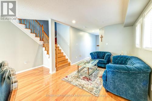 41 Hiberton Crescent, Brampton, ON - Indoor Photo Showing Living Room