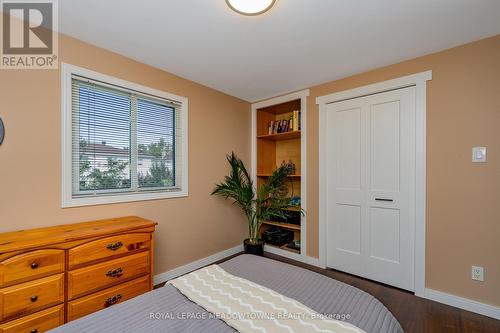 10 Baylor Crescent, Halton Hills, ON - Indoor Photo Showing Bedroom