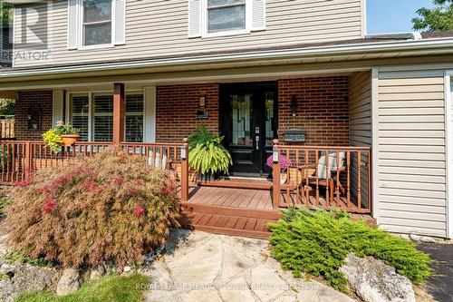 10 Baylor Crescent, Halton Hills, ON - Outdoor With Deck Patio Veranda