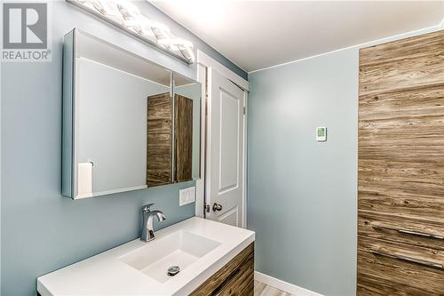 726 Auger Avenue Unit# A7, Sudbury, ON - Indoor Photo Showing Bathroom