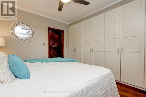 8494 20 Road E, Hamilton, ON - Indoor Photo Showing Bedroom