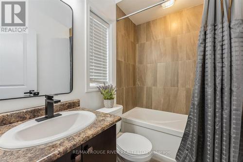 73 Songbird Crescent, Kawartha Lakes, ON - Indoor Photo Showing Bathroom