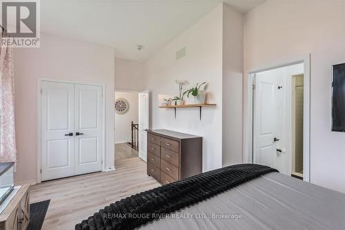 73 Songbird Crescent, Kawartha Lakes, ON - Indoor Photo Showing Bedroom