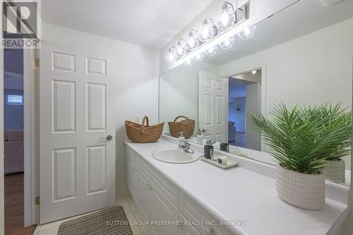 58 - 505 Blue Jay Drive, London, ON - Indoor Photo Showing Bathroom