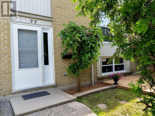 22 - 760 Berkshire Drive, London, ON - Outdoor With Exterior