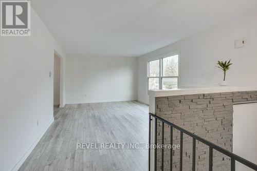 22 - 760 Berkshire Drive, London, ON - Indoor Photo Showing Other Room