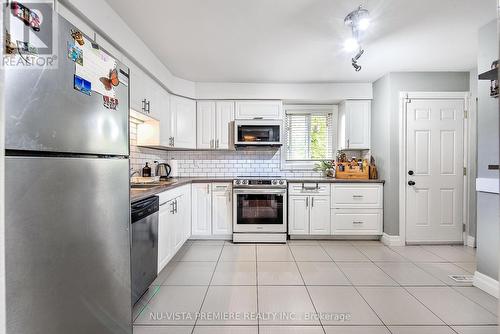 32 - 311 Vesta Road, London, ON - Indoor Photo Showing Kitchen