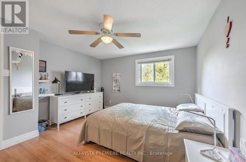 32 - 311 Vesta Road, London, ON - Indoor Photo Showing Bedroom