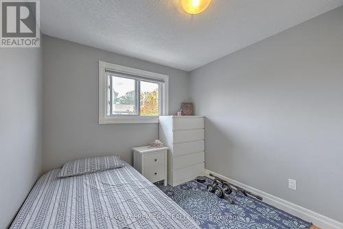 32 - 311 Vesta Road, London, ON - Indoor Photo Showing Bedroom