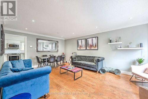 32 - 311 Vesta Road, London, ON - Indoor Photo Showing Living Room