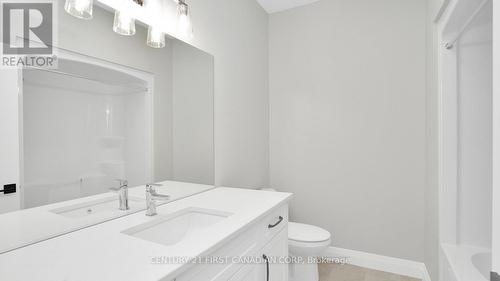 144 Shirley Street, Thames Centre (Thorndale), ON - Indoor Photo Showing Bathroom