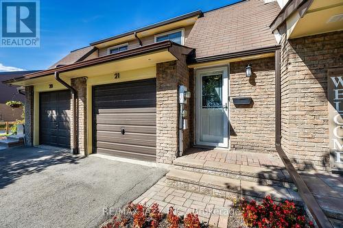 21 - 927 Burns Street W, Whitby (Lynde Creek), ON - Outdoor