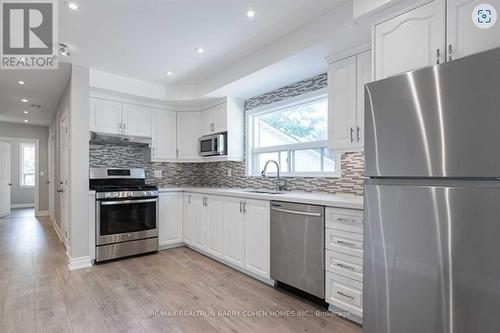 15 Delroy Drive, Toronto, ON - Indoor Photo Showing Kitchen With Upgraded Kitchen