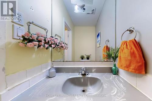 7 - 61 Driftwood Avenue, Toronto, ON - Indoor Photo Showing Bathroom