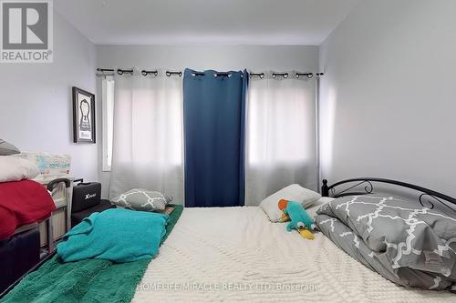 7 - 61 Driftwood Avenue, Toronto, ON - Indoor Photo Showing Bedroom