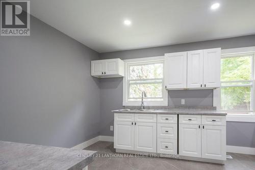 Unit A - 66 Crestview Avenue, Belleville, ON - Indoor Photo Showing Kitchen