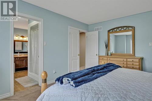 213 Farrier Crescent, Peterborough (Northcrest), ON - Indoor Photo Showing Bedroom