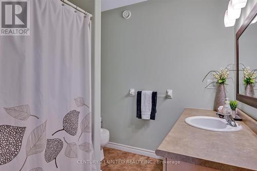 213 Farrier Crescent, Peterborough (Northcrest), ON - Indoor Photo Showing Bathroom