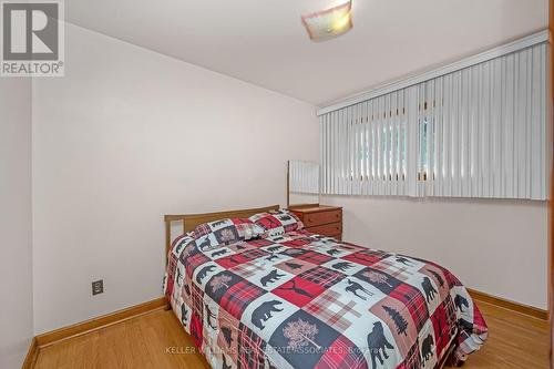 610 Woodward Avenue, Hamilton, ON - Indoor Photo Showing Bedroom