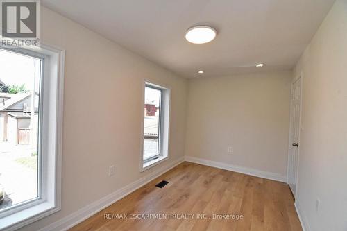 126 Evans Street, Hamilton, ON - Indoor Photo Showing Other Room