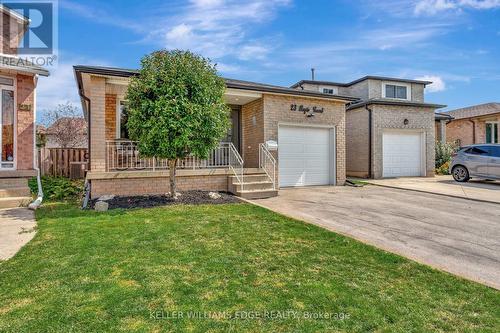 23 Regis Court, Hamilton, ON - Outdoor