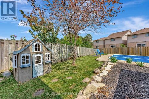 23 Regis Court, Hamilton, ON - Outdoor With Backyard