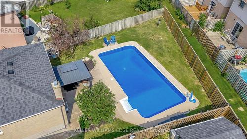 23 Regis Court, Hamilton, ON - Outdoor With In Ground Pool