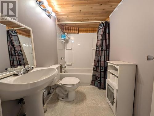 179 Elizabeth Street, Corner Brook, NL - Indoor Photo Showing Bathroom