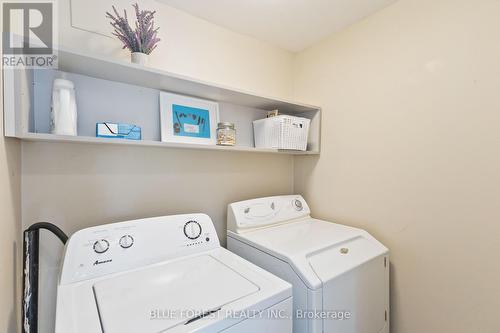 26 Chiddington Gate, London, ON - Indoor Photo Showing Laundry Room