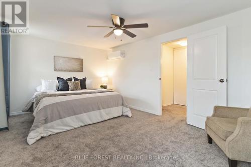 26 Chiddington Gate, London, ON - Indoor Photo Showing Bedroom