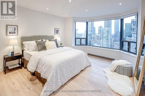 2008 - 175 Cumberland Street, Toronto, ON - Indoor Photo Showing Bedroom