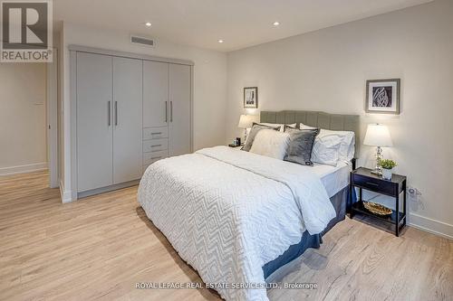 2008 - 175 Cumberland Street, Toronto, ON - Indoor Photo Showing Bedroom