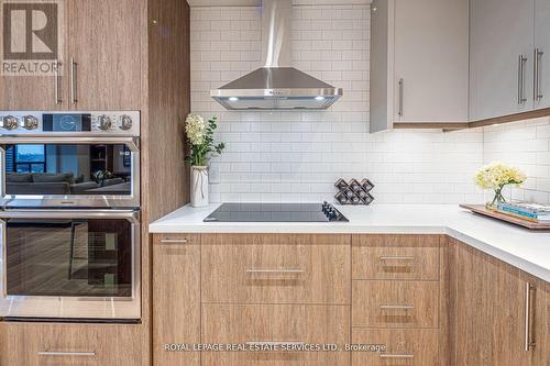 2008 - 175 Cumberland Street, Toronto, ON - Indoor Photo Showing Kitchen