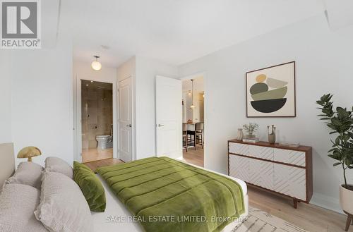 307 - 1430 Yonge Street, Toronto, ON - Indoor Photo Showing Bedroom