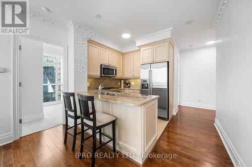 3402 - 16 Harbour Street, Toronto, ON - Indoor Photo Showing Kitchen With Double Sink