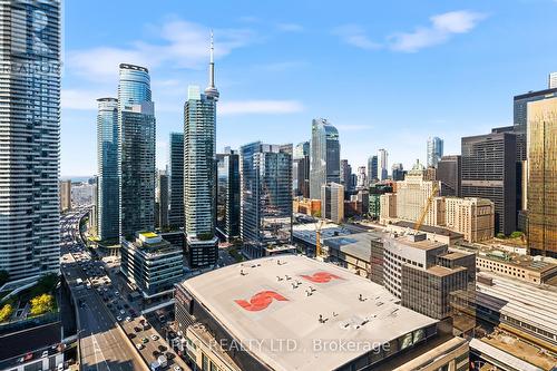 3402 - 16 Harbour Street, Toronto, ON - Outdoor