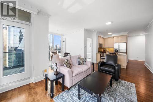 3402 - 16 Harbour Street, Toronto, ON - Indoor Photo Showing Living Room