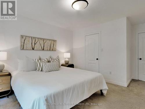 51 Gateway Court, Whitby, ON - Indoor Photo Showing Bedroom