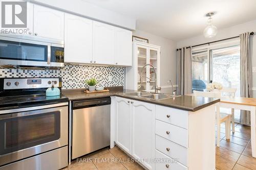 114 Athabaska Road, Barrie, ON - Indoor Photo Showing Kitchen With Double Sink