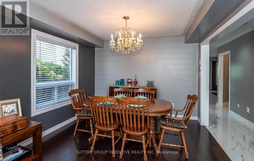 10 Saxon Road, Barrie, ON - Indoor Photo Showing Dining Room