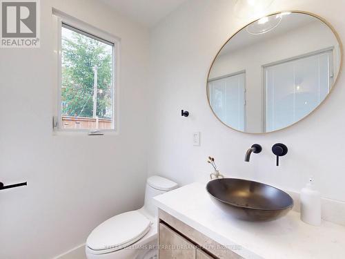 164 Broadview Avenue, Toronto, ON - Indoor Photo Showing Bathroom