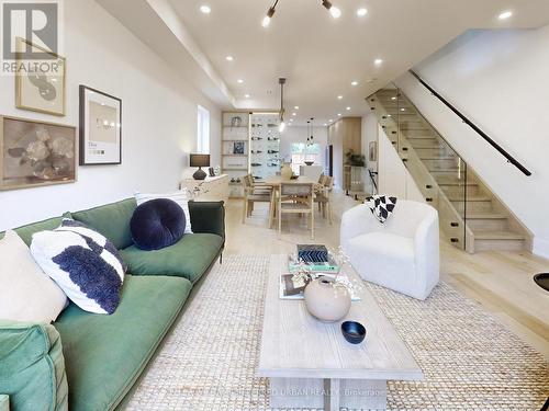 164 Broadview Avenue, Toronto, ON - Indoor Photo Showing Living Room