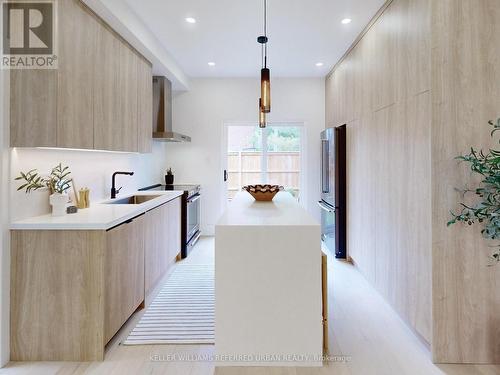 164 Broadview Avenue, Toronto, ON - Indoor Photo Showing Kitchen