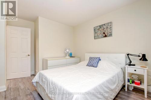 25 Finchley Crescent, Brampton, ON - Indoor Photo Showing Bedroom