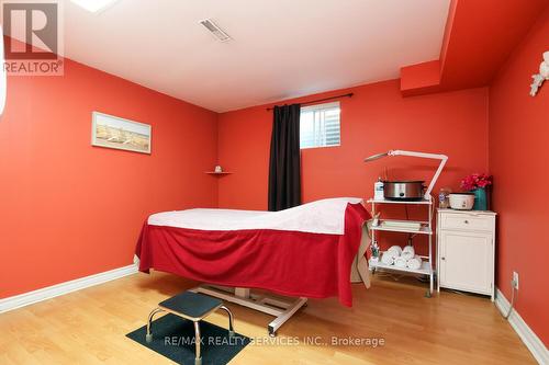 25 Finchley Crescent, Brampton, ON - Indoor Photo Showing Bedroom