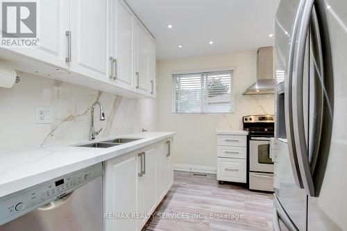 25 Finchley Crescent, Brampton, ON - Indoor Photo Showing Kitchen With Stainless Steel Kitchen With Double Sink