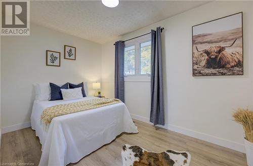 161 East Park Drive, Woodstock, ON - Indoor Photo Showing Bedroom