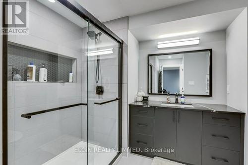 36 Deerfield Court, St. Thomas, ON - Indoor Photo Showing Bathroom